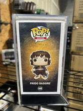 Load image into Gallery viewer, Elijah wood signed Frodo bagging Chase funko pop with coa graded